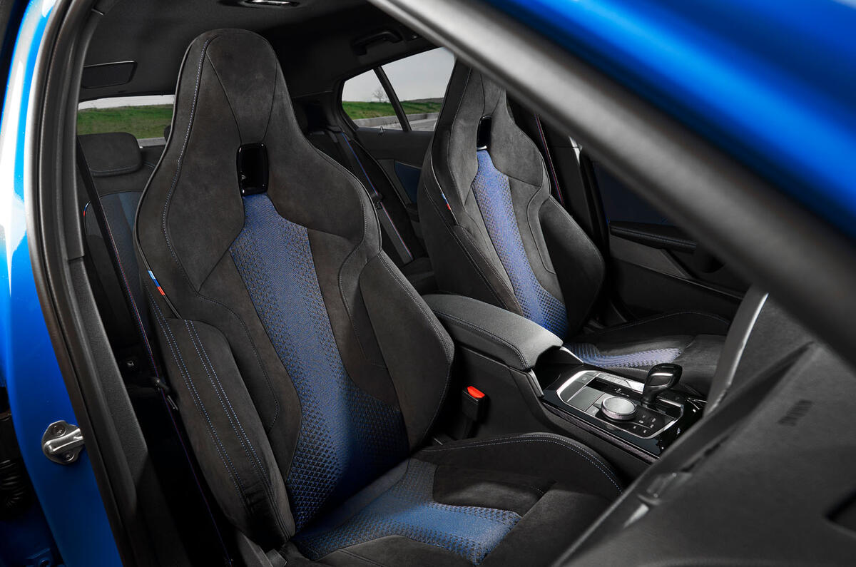 BMW 1 Series 2019 official reveal - front seats