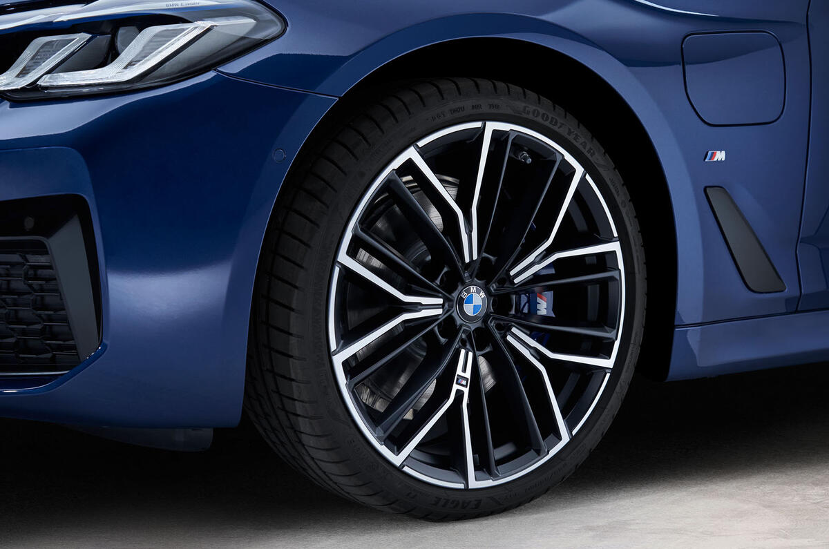 BMW 530e 2020 facelift official images - alloy wheels BMW 530e 2020 facelift official images - alloy wheels
