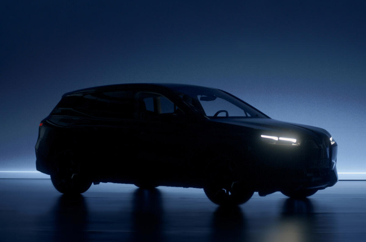 89 BMW i Drive 8th generation official images iX tease