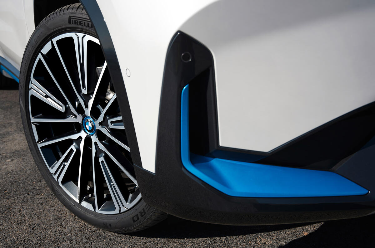 89 bmw ix1 blue details 89 bmw ix1 blue details