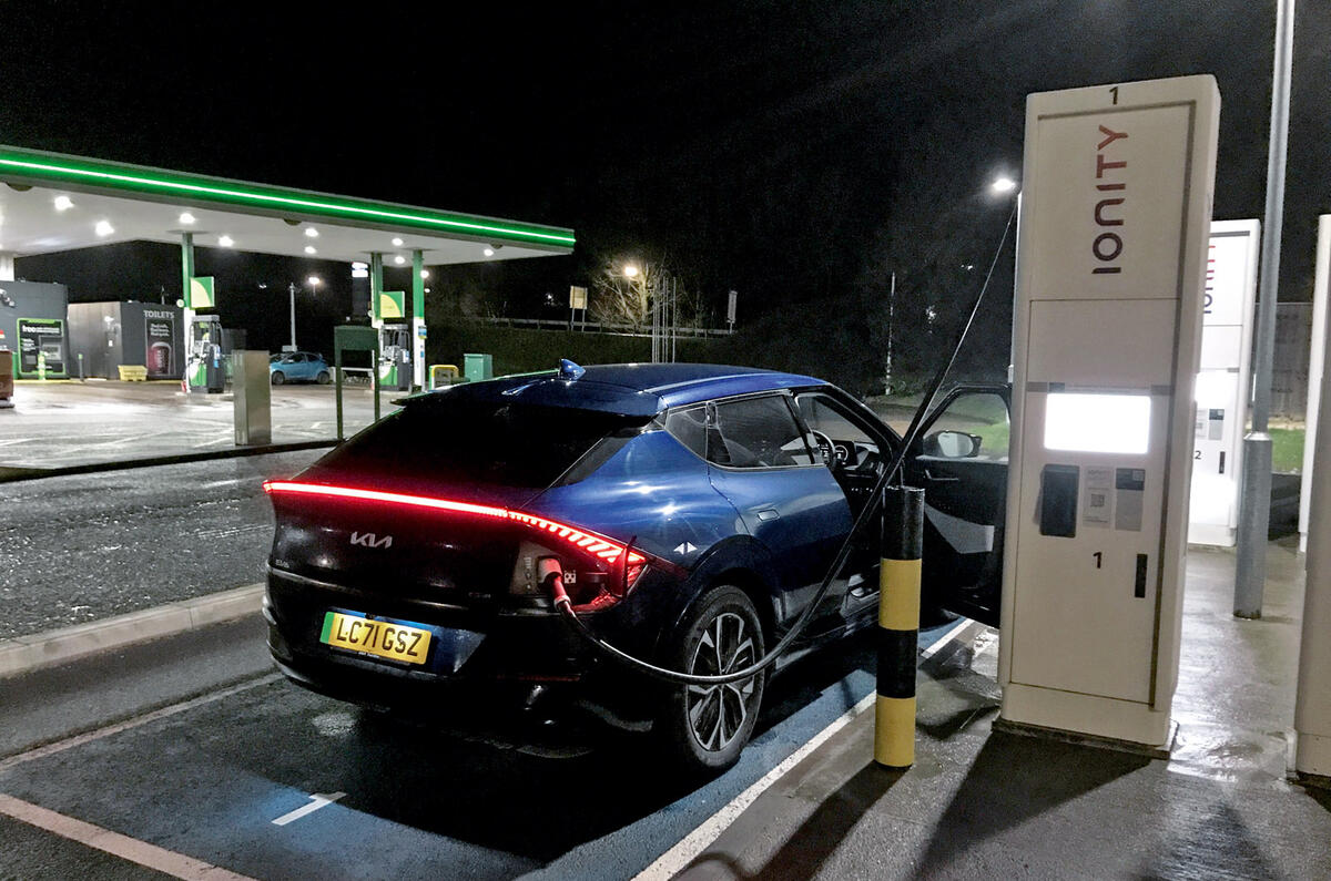 89 Brighton to Glasgow Kia EV6 2022 final charge