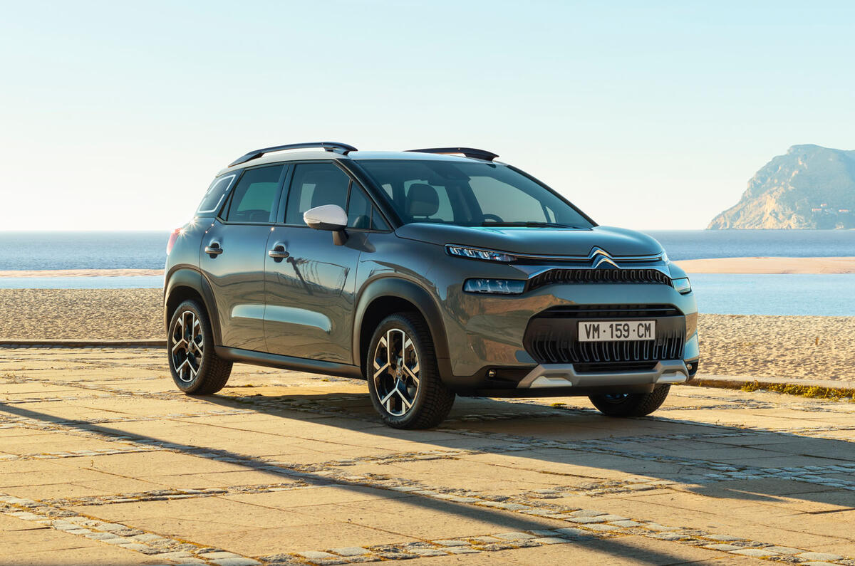 89 Citroen C3 Aircross MY2021 official images static beach 89 Citroen C3 Aircross MY2021 official images static beach