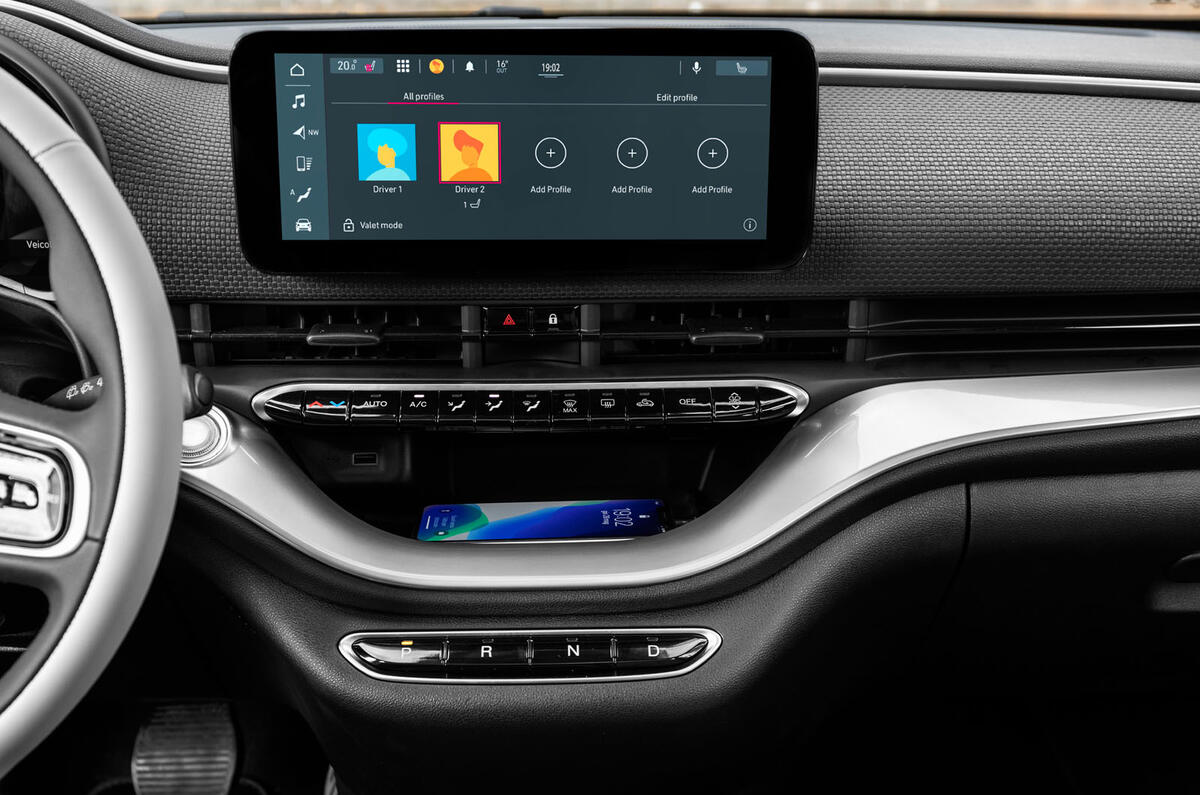 Fiat 500 electric 2020 official press images - infotainment Fiat 500 electric 2020 official press images - infotainment
