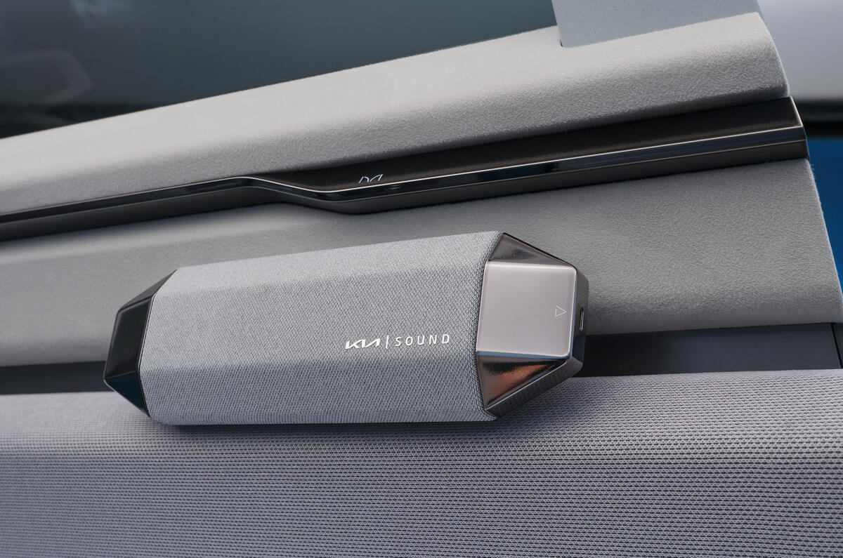 89 Kia EV9 concept studio static speakers 89 Kia EV9 concept studio static speakers