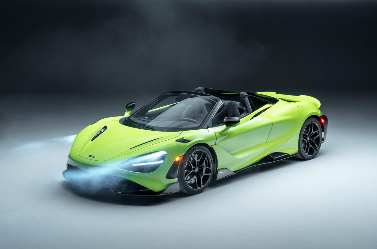 89 McLaren 765LT Spider studio static front