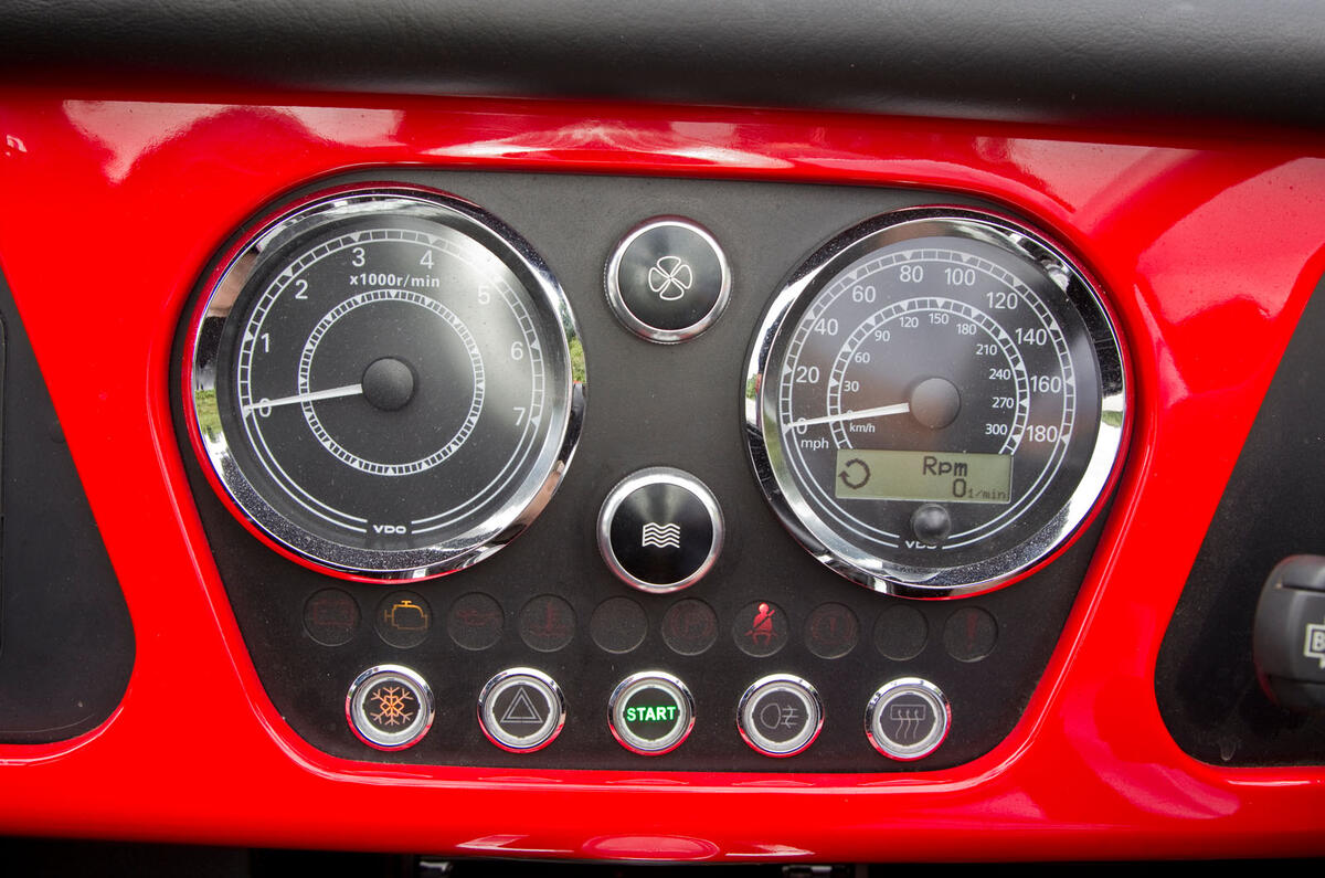 Morgan Plus 8 road test rewind - dials Morgan Plus 8 road test rewind - dials