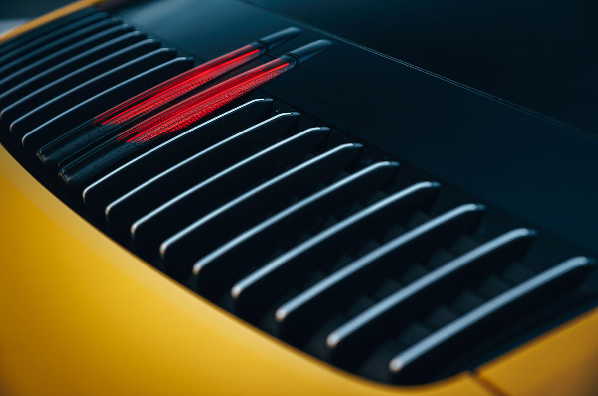 2019 Porsche 911 Carrera S track drive - rear light