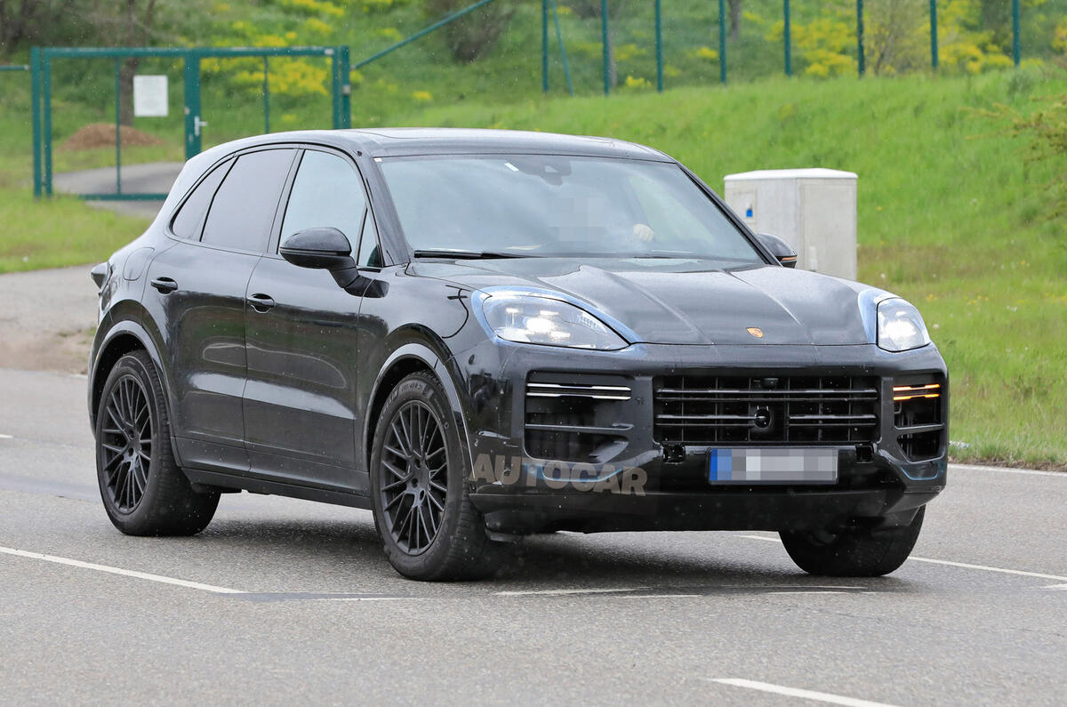 89 Porsche Cayenne 2022 spies front 89 Porsche Cayenne 2022 spies front