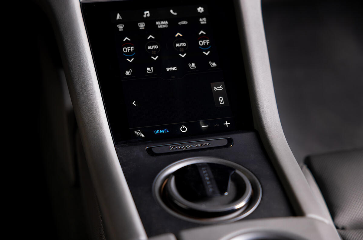 89 Porsche Taycan Cross Turismo official images centre console 89 Porsche Taycan Cross Turismo official images centre console