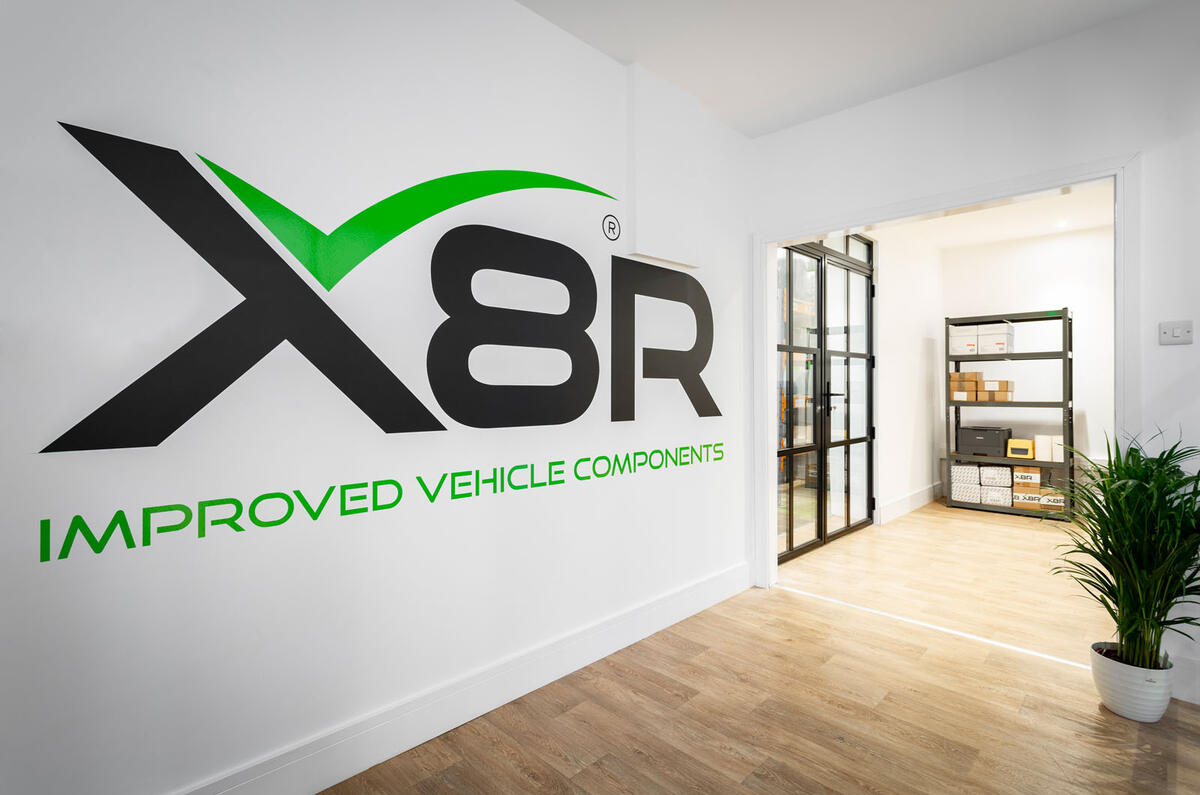 X8R improved vehicle parts - logo