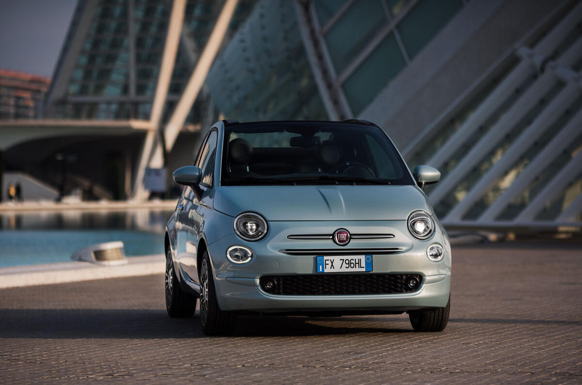Fiat 500 Mild Hybrid - stationary front Fiat 500 Mild Hybrid - stationary front