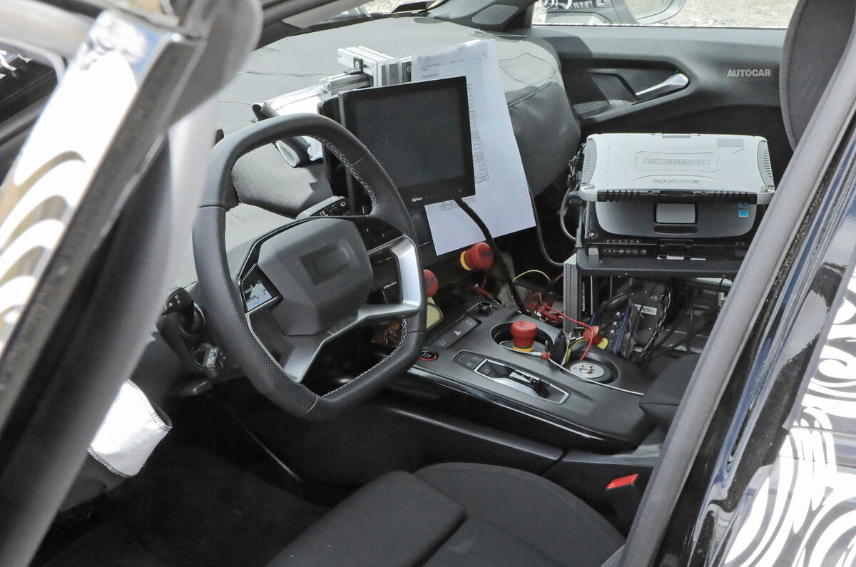89 disguised Audi S4 interior