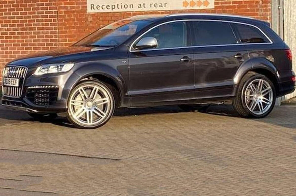 8 Audi Q7 V12 8 Audi Q7 V12