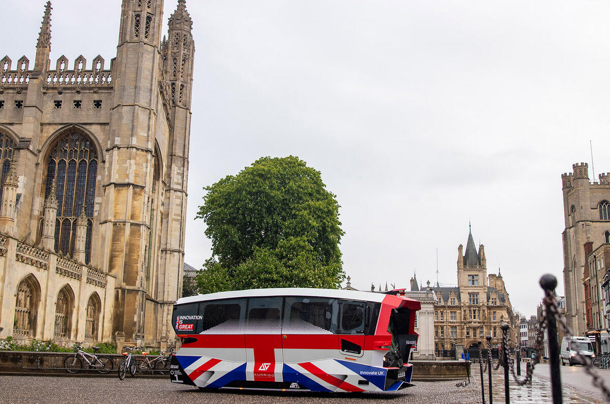 8 Cambridge Shuttle (L4) 8 Cambridge Shuttle (L4)