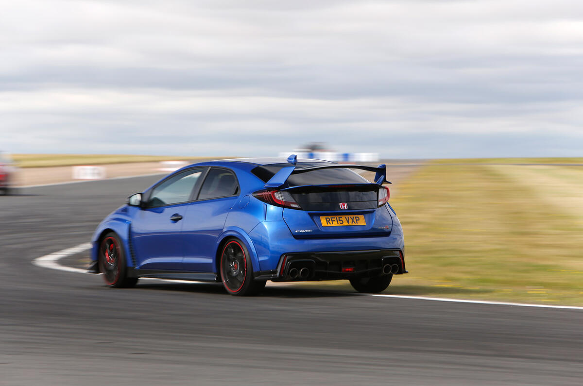 8 Civic Type R 2015 3229b