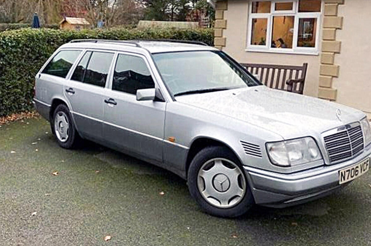 8 Mercedes E300 estate 8 Mercedes E300 estate