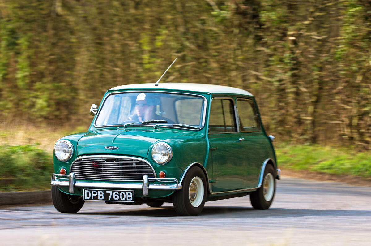 Mini (original) - tracking front Mini (original) - tracking front