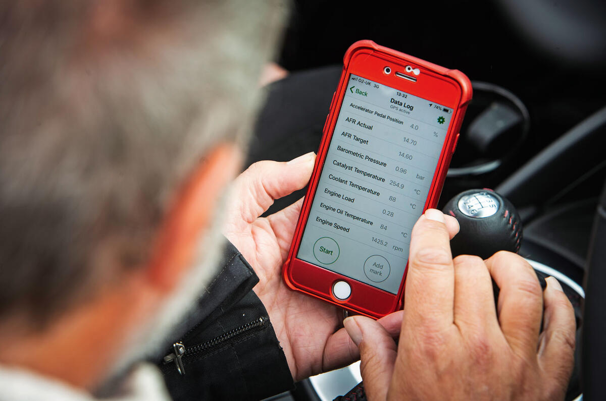 McLaren 720S vs Mazda MX-5 7 McLaren 720S vs Mazda MX-5 7