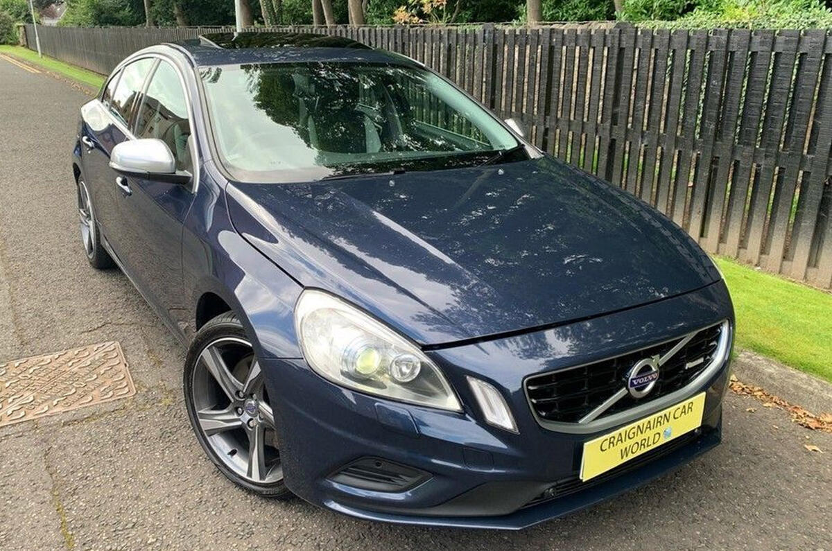 Volvo S60 - hero front