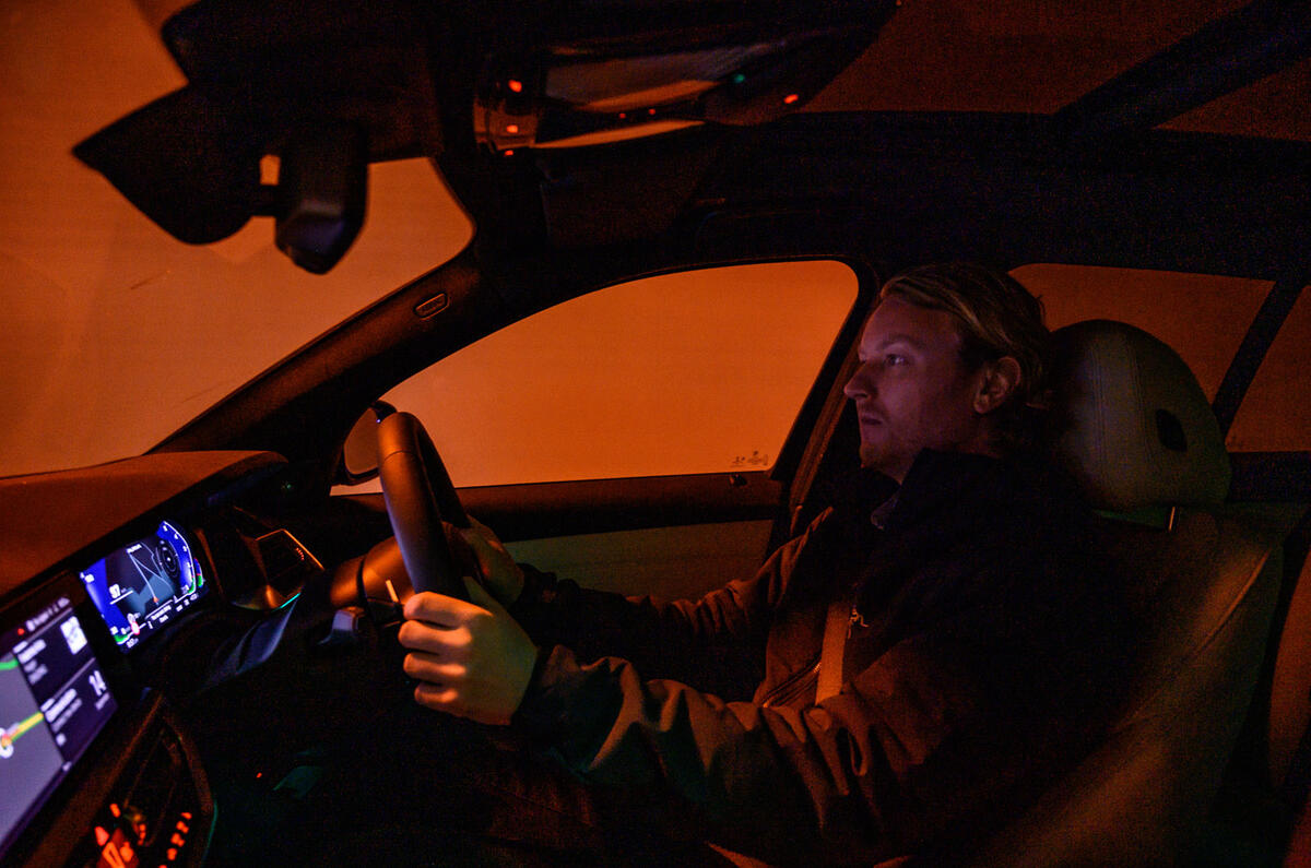 Alpina B3 Touring - interior