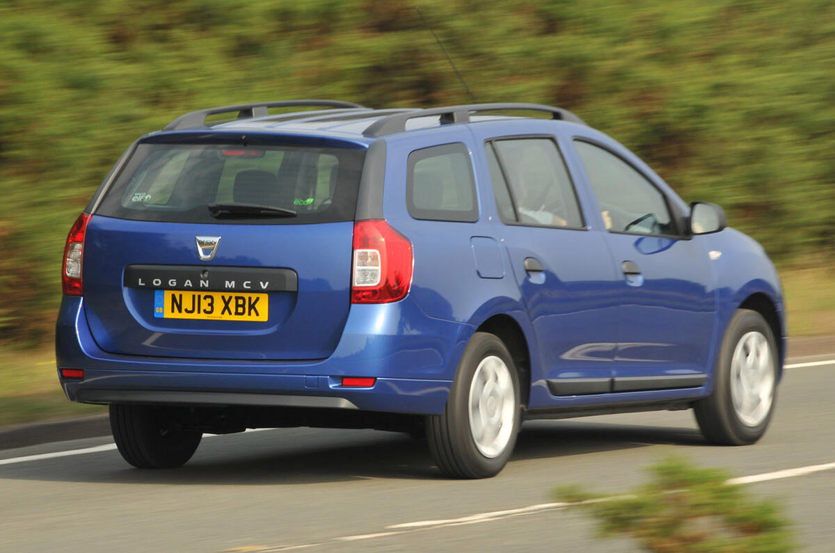Dacia Logan - rear