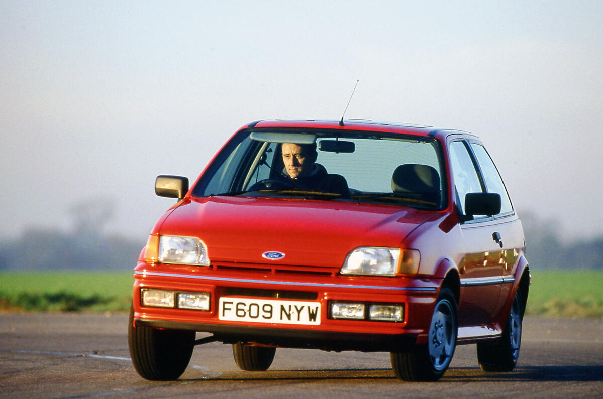 Ford RS1800 - hero front