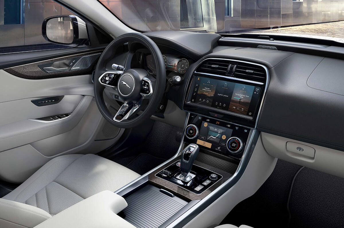 Jaguar XE - interior Jaguar XE - interior