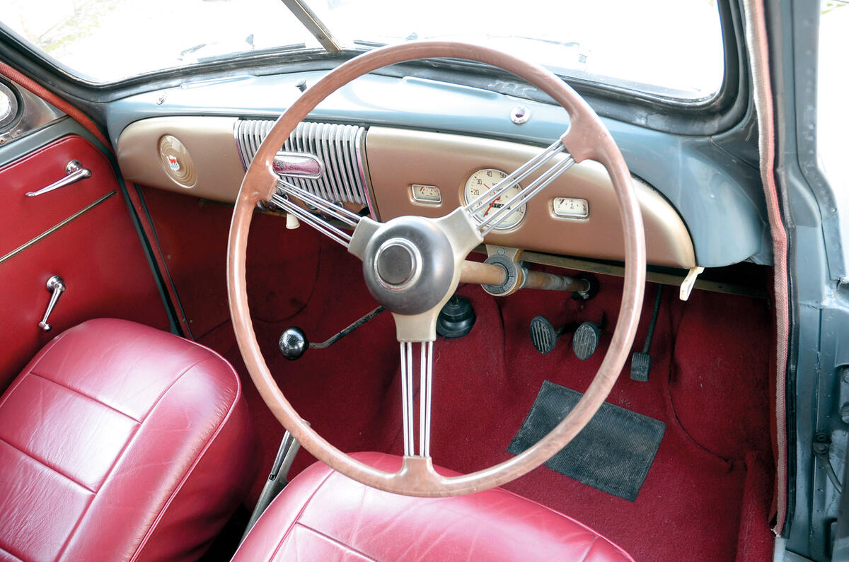 Morris Minor - interior Morris Minor - interior