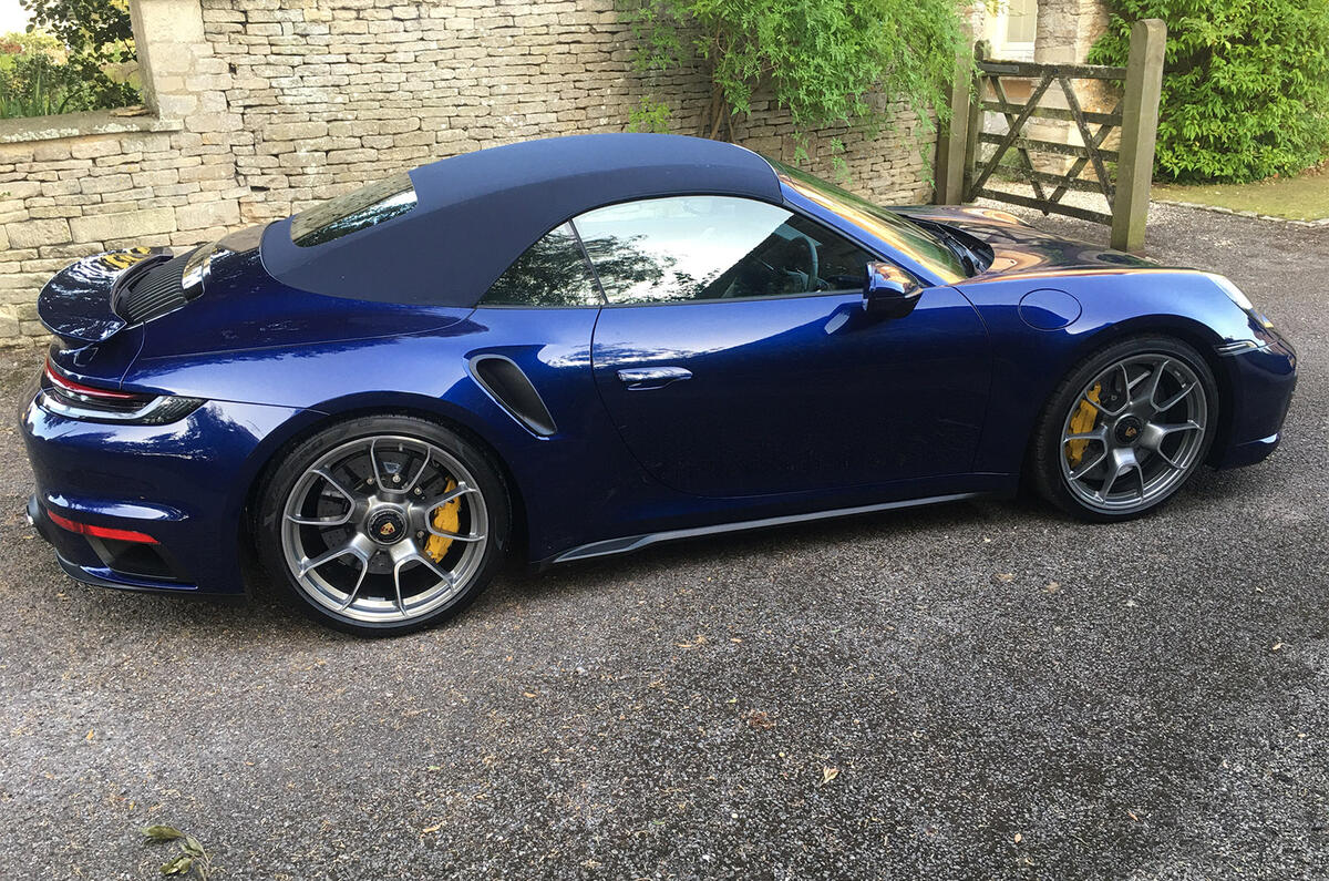 Porsche 911 Turbo S Cabriolet - side Porsche 911 Turbo S Cabriolet - side