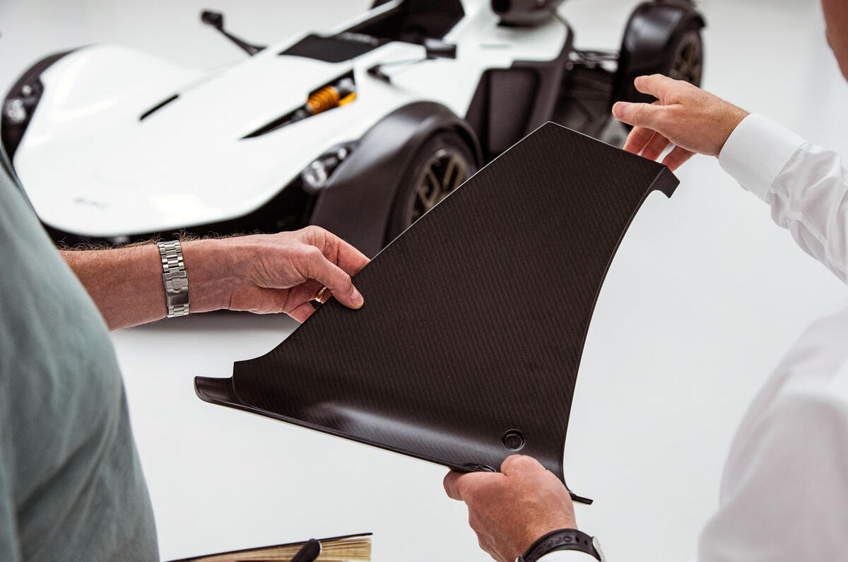 BAC Mono R carbonfibre feature - carbon