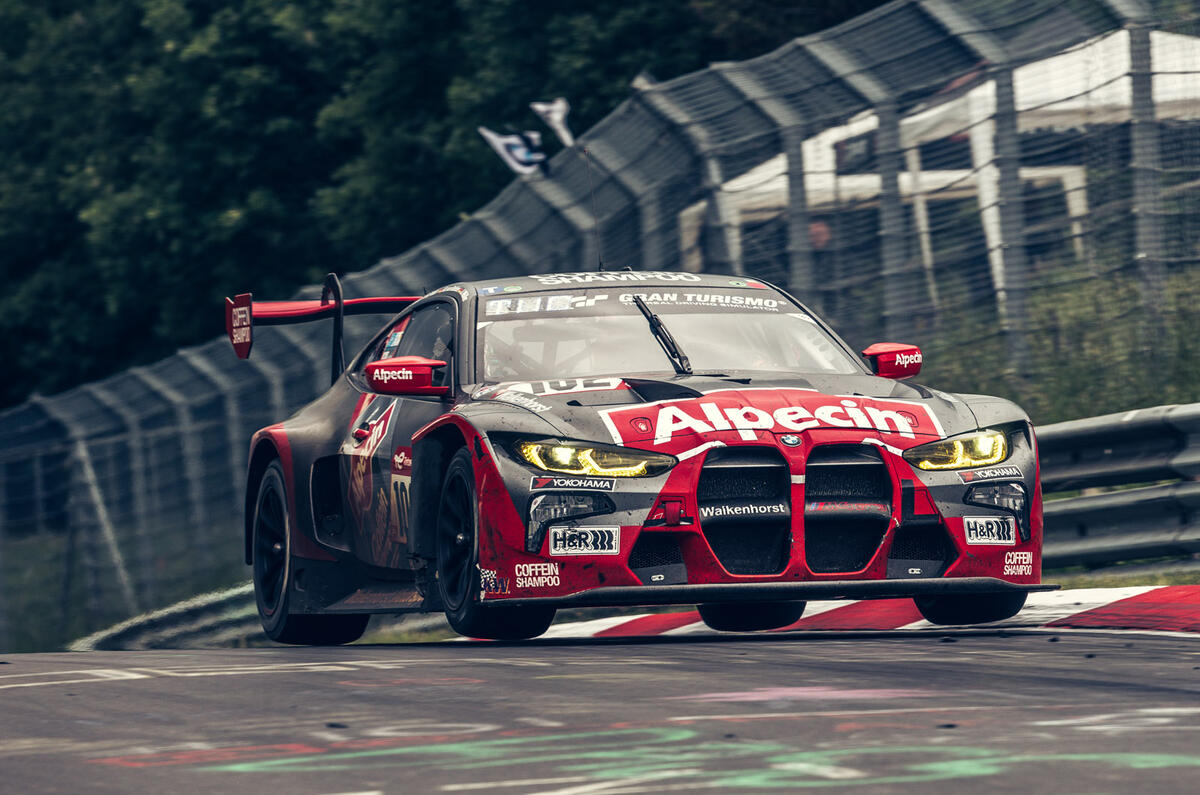 90 bmw m4 gt3  nurburgring front 90 bmw m4 gt3  nurburgring front