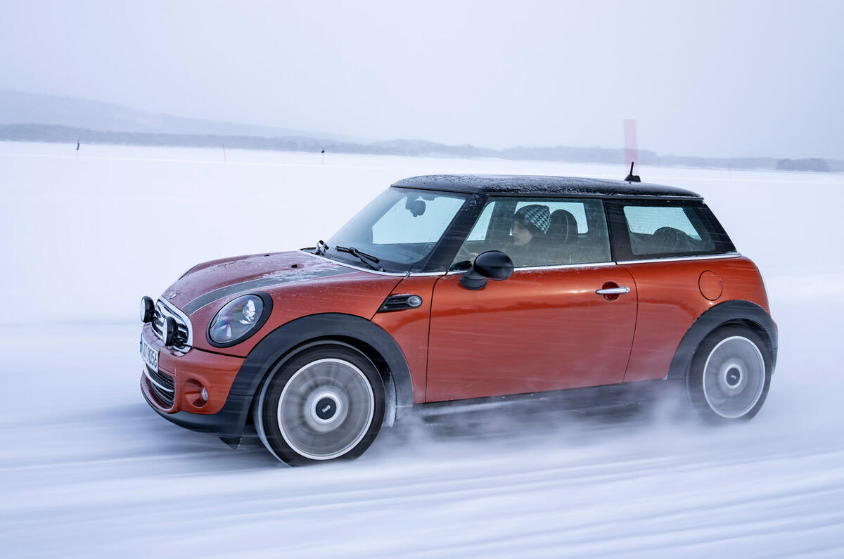 90 every Mini generation on ice 2022 feature R56 side