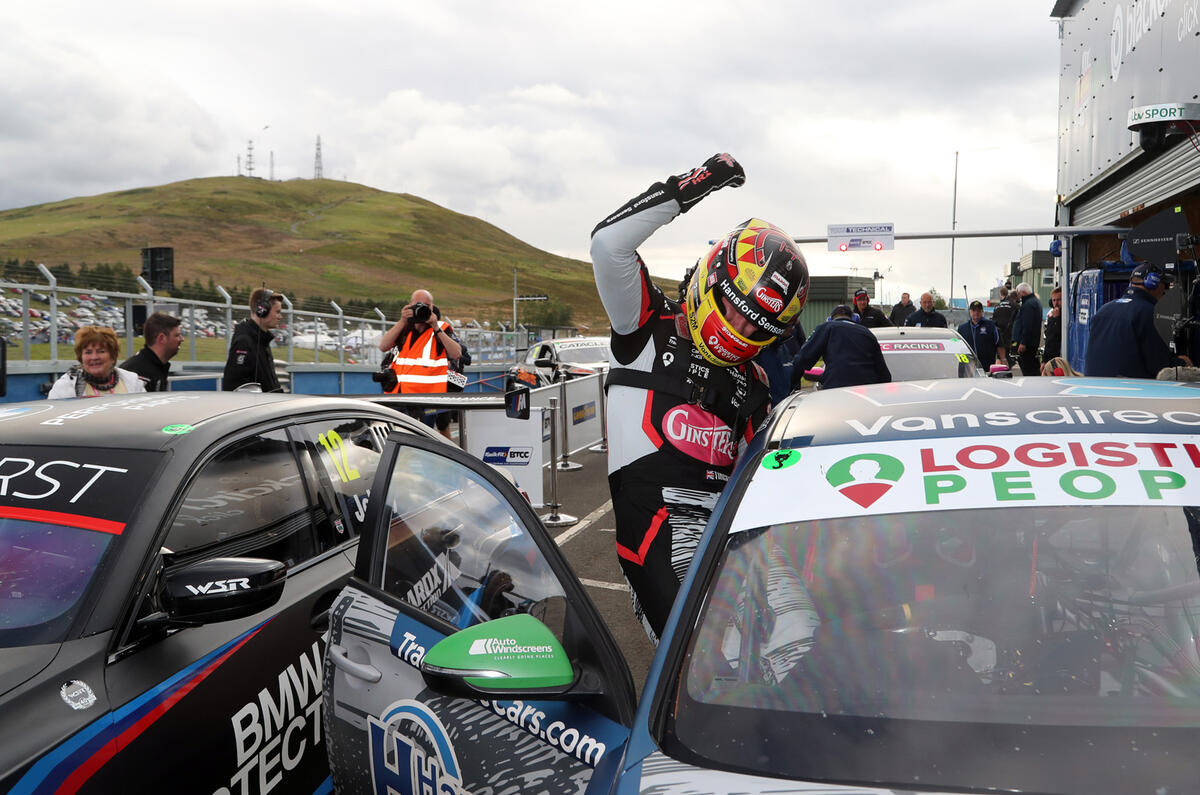 90 ExcelR8 Motorsport feature 2021 fist 90 ExcelR8 Motorsport feature 2021 fist