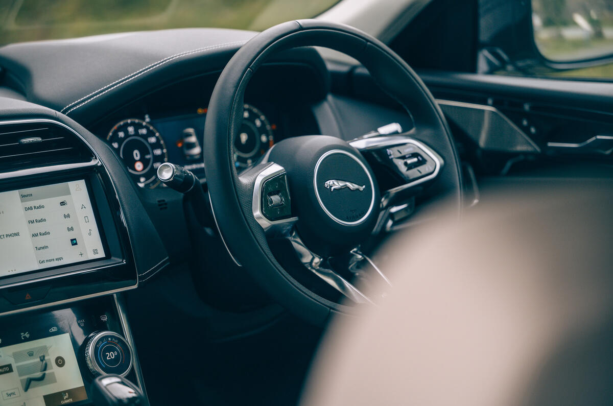 90 Jaguar XE vs M235iGC vs S3 XE cabin 90 Jaguar XE vs M235iGC vs S3 XE cabin
