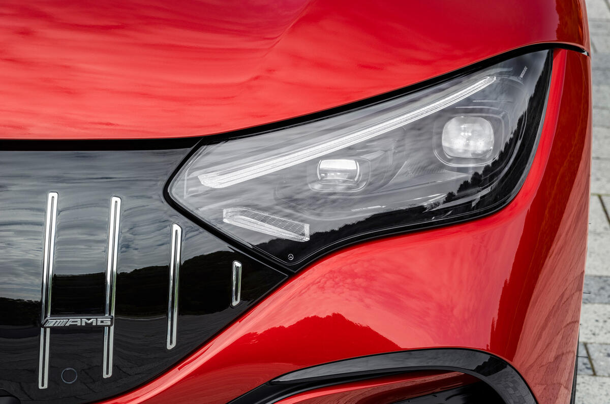 90 Mercedes AMG EQE43 official reveal headlights 90 Mercedes AMG EQE43 official reveal headlights