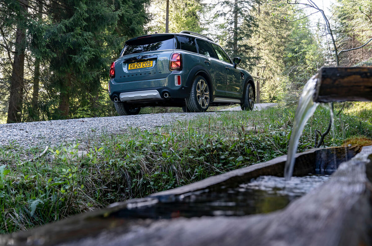 Mini Countryman 2020 facelift - official press images - static rear Mini Countryman 2020 facelift - official press images - static rear