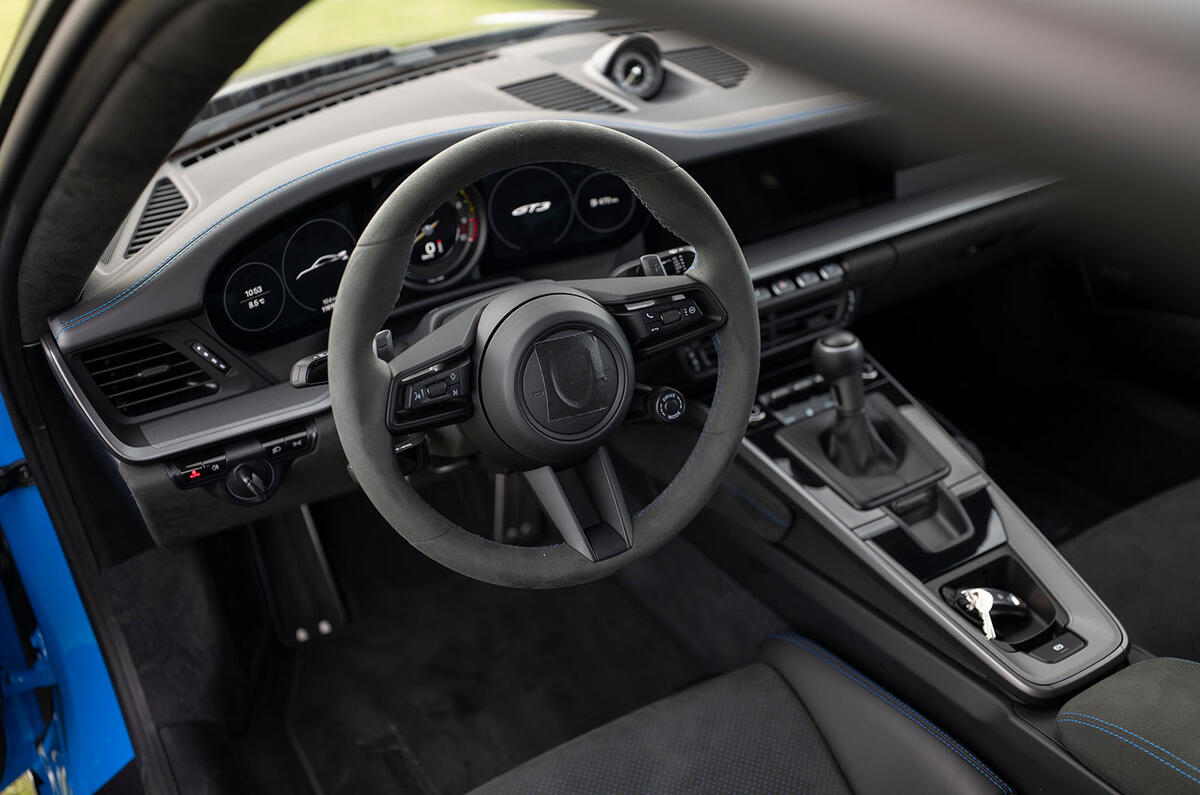 Porsche 911 GT3 2021 passenger ride - dashboard Porsche 911 GT3 2021 passenger ride - dashboard
