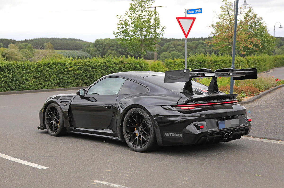 Porsche 911 GT3 RS - spy shots