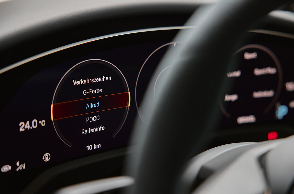 90 Porsche Taycan Cross Turismo official images dashboard 90 Porsche Taycan Cross Turismo official images dashboard