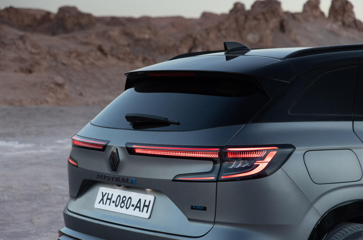 90 Renault Austral 2022 official reveal roofline 90 Renault Austral 2022 official reveal roofline