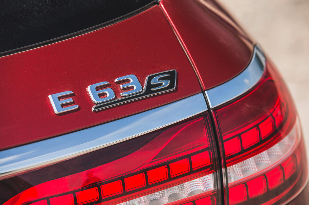 90 super estate triple test 2021 E63 rear badge 90 super estate triple test 2021 E63 rear badge
