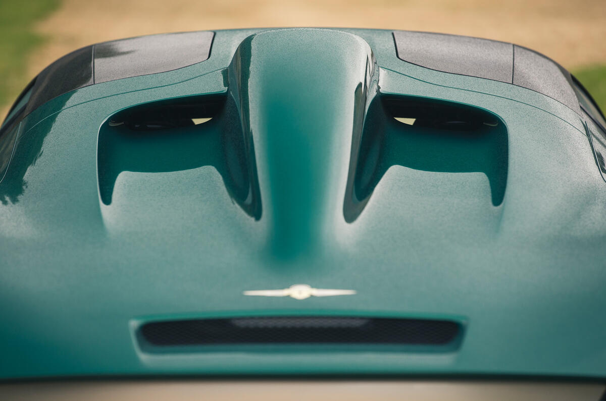 90 Touring Arese RH 95 2021 drive roof