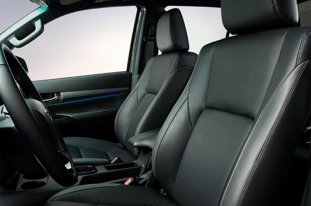 Toyota Hilux 2020 - interior Toyota Hilux 2020 - interior