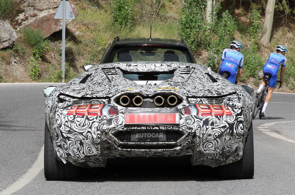 90 Lamborghini Aventador rear quad exhausts