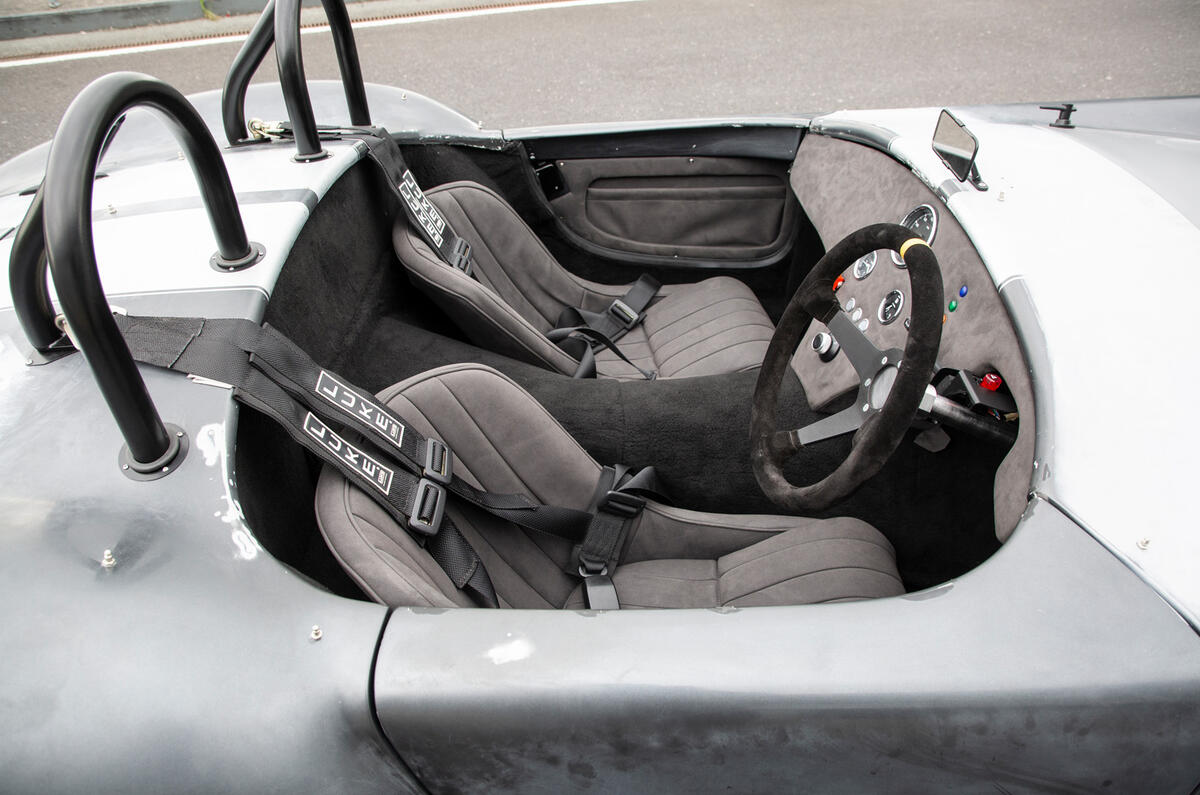 91 AVA Electric Cobra prototype feature seats