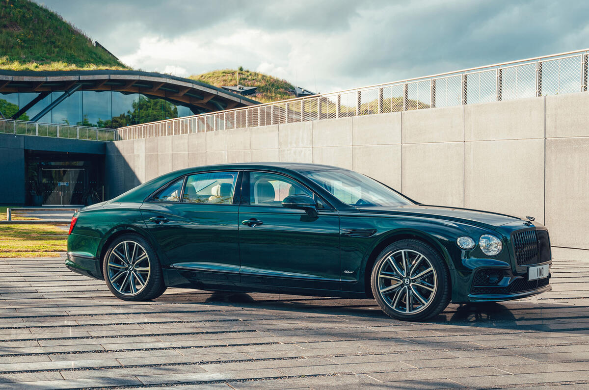 91 Bentley Flying Spur PHEV 2021 official images static 91 Bentley Flying Spur PHEV 2021 official images static