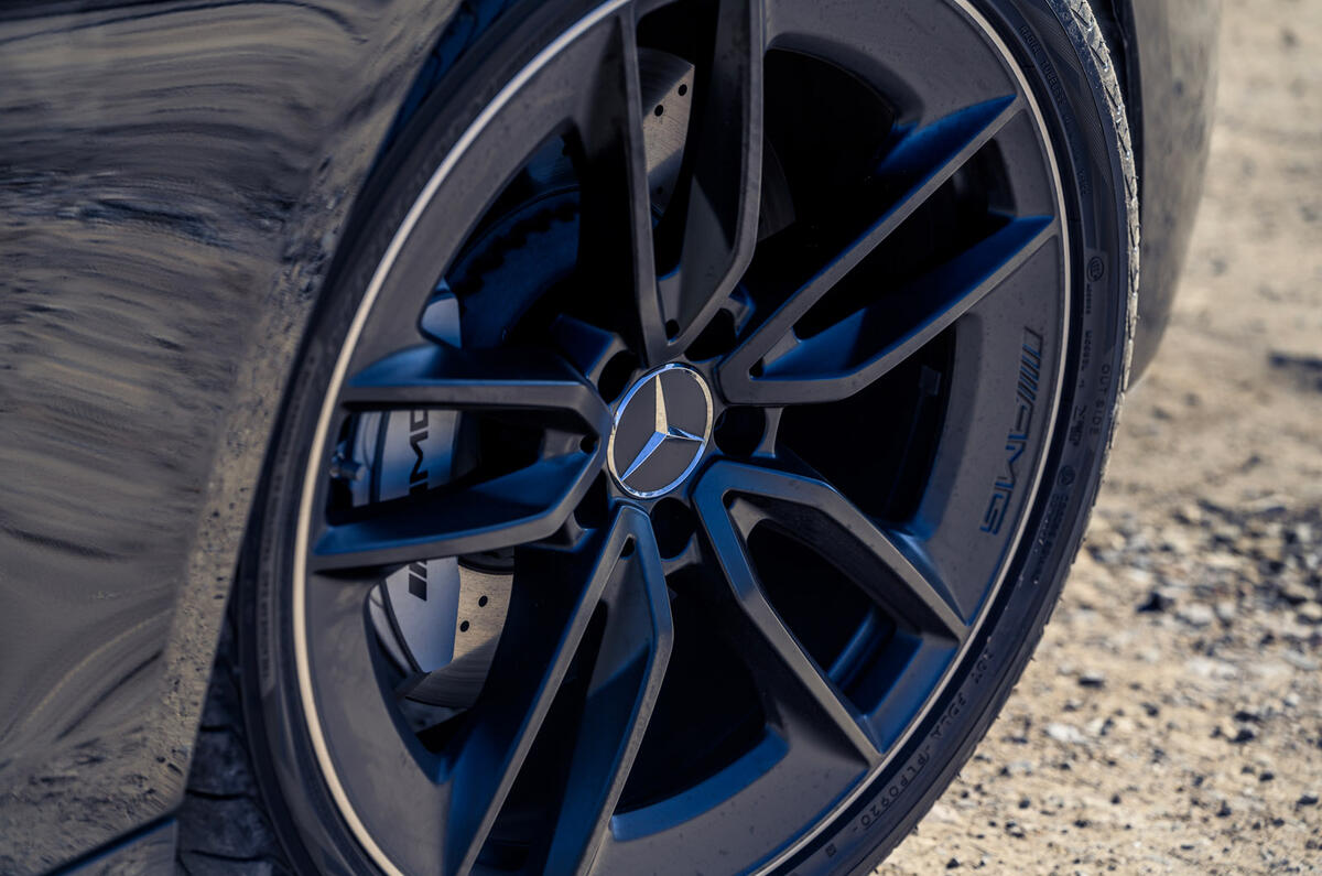 91 bmw m550i vs mercedes amg e53 2021 twin test merc alloys 91 bmw m550i vs mercedes amg e53 2021 twin test merc alloys