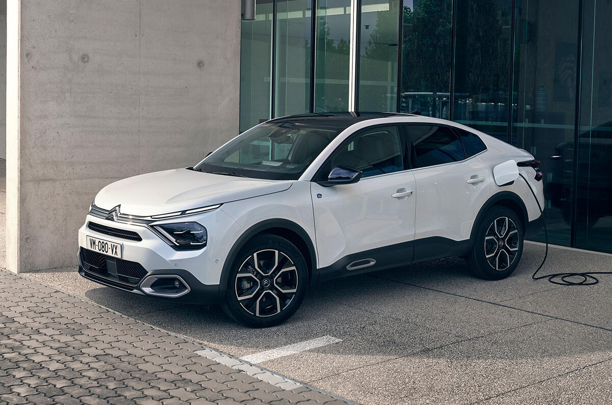 91 citroen e c4x front quarter charging 2022
