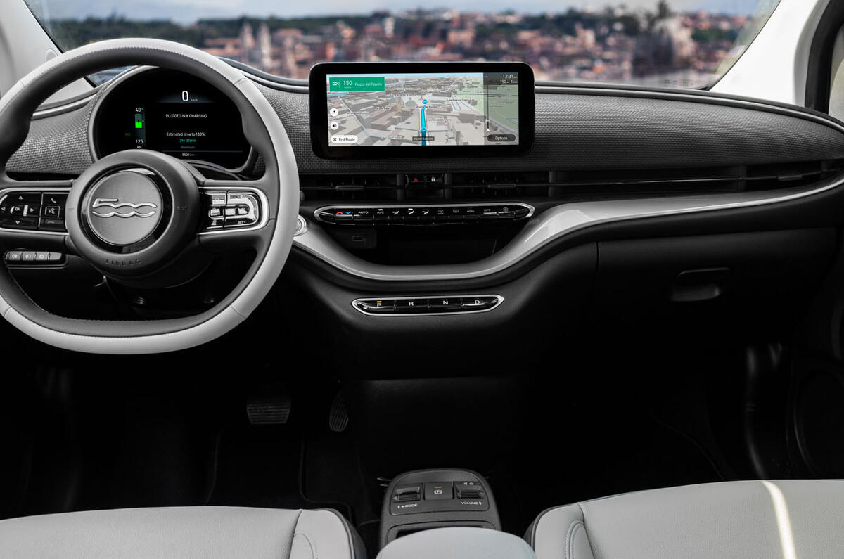 Fiat 500 electric 2020 official press images - dashboard Fiat 500 electric 2020 official press images - dashboard