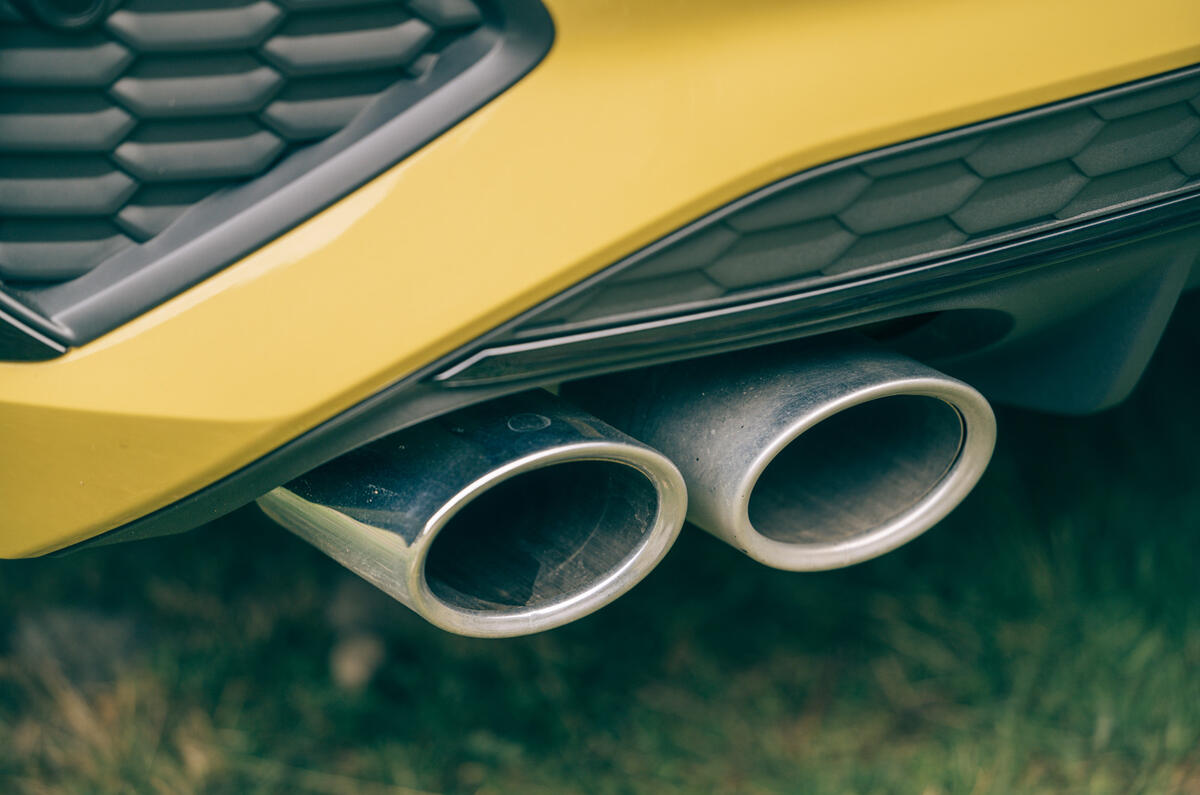 91 Jaguar XE vs M235iGC vs S3 audi exhaust 91 Jaguar XE vs M235iGC vs S3 audi exhaust
